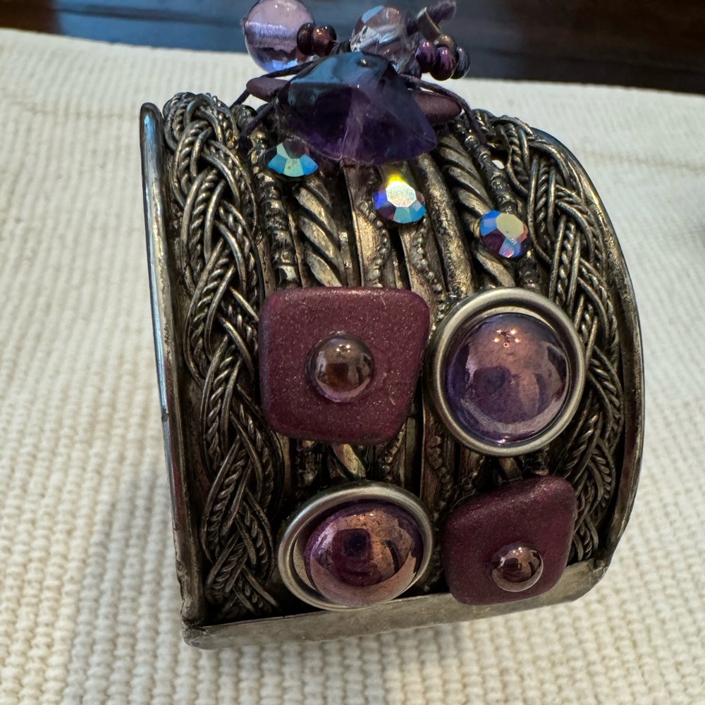 Cuff Bracelet - Picture 6 of 12